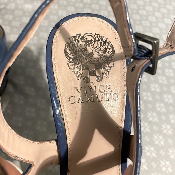 NWT Vince Camuto Strappy Heels - Picture 2 of 6